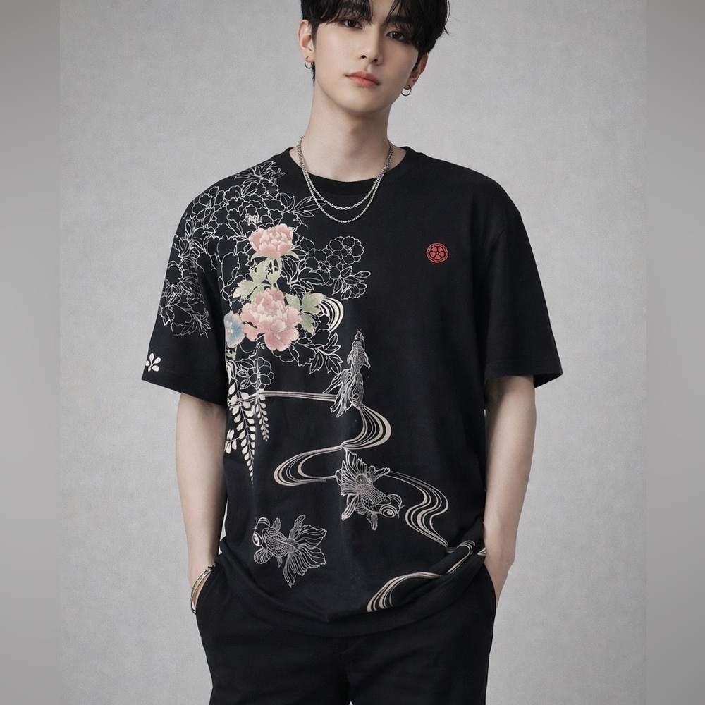 Koi Fish Floral Graphic Tee Asian Streetwear Black Shirt Men’s M Unisex